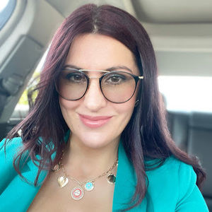 Meet your Posher, Mersija